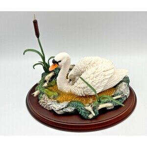 LENOX Motherly Love Swan & Baby Figurine,Wood Base,Vintage,EXCELLENT
